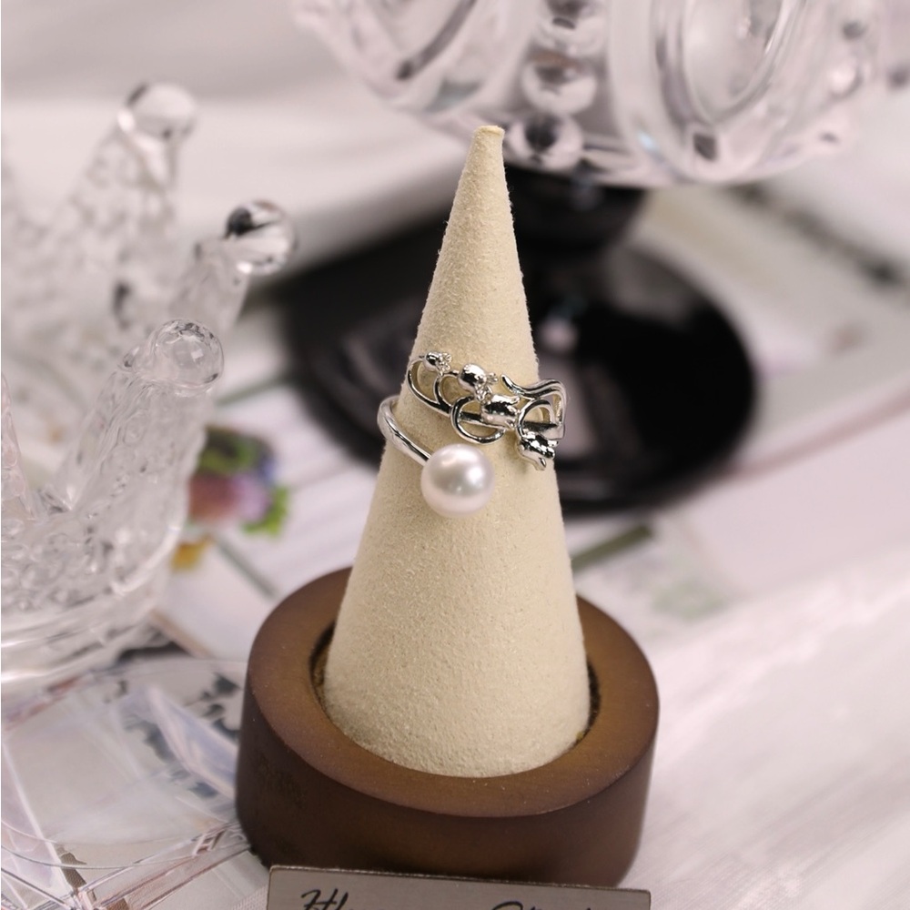 Elegant Gold and Silver Lily of the valley Pearl Rings - Picture 12 of 16